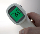 Безконтактний інфрачервоний термометр Non-contact GP-300 цифровий медичний градусник для вимірювання температури тіла у дітей та дорослих та навколишніх предметів (48850) - зображення 6