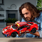 Zestaw klocków LEGO Technic Ferrari 488 GTE AF Corse #51 1677 elementów (42125) - obraz 5