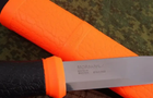 Туристический нож Morakniv Outdoor 2000 Orange 12057 - изображение 3