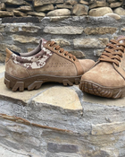 Берцы ботинки тактическая обувь кроссовки облегченные натуральная гидрофобная кожа усиленная пятка и носок Койот 45 - изображение 4