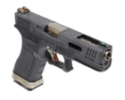 Пістолет WE Glock 17 Custom (Black Slide and Gold Barrel) Black (Страйкбол 6мм) - изображение 2