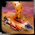 Zestaw klocków LEGO City Stuntz Kaskaderska arena z dwoma pętlami 598 elementów (60339) - obraz 6