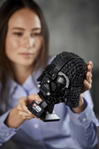 Zestaw klocków LEGO Star Wars Hełm Dartha Vadera 834 elementy (75304) - obraz 4