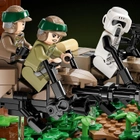 Zestaw klocków LEGO Star Wars Diorama: Pościg na ścigaczu przez Endor 608 elementów (75353) - obraz 4