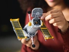 Zestaw klocków LEGO Creator Expert Wahadłowiec Discovery NASA 2354 elementy (10283) - obraz 5