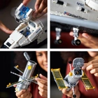 Zestaw klocków LEGO Creator Expert Wahadłowiec Discovery NASA 2354 elementy (10283) - obraz 7