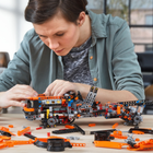 Zestaw klocków LEGO Technic Ford F-150 Raptor 1379 elementów (42126) - obraz 4