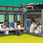 Zestaw klocków LEGO Centrum dla odwiedzających: atak tyranozaura i raptora 693 elementy (76961) - obraz 8