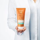 Сонцезахисне молочко Vichy Capital Soleil Beach Protect Multi-Protection SPF 50+ водостійке, з гіалуроновою кислотою 200 мл (3337875648530) - зображення 8