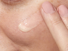 Serum z retinolem CeraVe do wyrównywania tekstury skóry twarzy i zmniejszenia śladów niedoskonałości 30 ml (3337875829007) - obraz 4