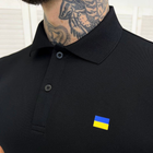 Мужское плотное Поло с принтом "Флаг Украины" / Футболка приталенного кроя черная размер L - изображение 3