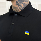 Мужское плотное Поло с принтом "Флаг Украины" / Футболка приталенного кроя черная размер 3XL - изображение 3