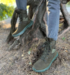 Чоловічі зимові Черевики на шнурівці з натуральної шкіри / Високі Берці з утеплювачем Slimtex зелені розмір 43 - зображення 4