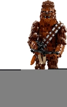 Zestaw klocków Lego Star Wars Chewbacca 2319 części (75371) - obraz 2