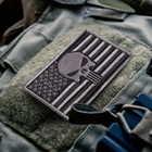 Набір шевронів 2 шт з липучкою Прапор США з черепом сірий 5х8 см - зображення 2