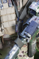 Тактичний 3-точковий збройовий ремінь FRAG з карабіном та антабкою OLIVA MAX - зображення 8