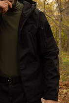 Утепленная мужская куртка с капюшоном SoftShell на флисе черная размер 2XL - изображение 3