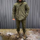 Мужская Зимняя Куртка на синтепоне с флисовой подкладкой / Водоотталкивающий Бушлат олива размер 4XL - изображение 1
