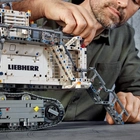 Zestaw klocków LEGO Technic Koparka Liebherr R 9800 4108 elementów (42100) - obraz 5