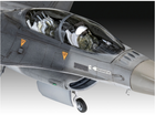 Zmontowana replika modelu Revell Samolot F-16D Tigermeet 2014 Level 4 Skala 1:72 130 szt (4009803038445) - obraz 4