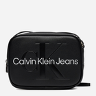 Сумка крос-боді через плече жіноча Calvin Klein Jeans K60K610275-BDS Чорна (8719856830458) - зображення 1
