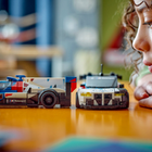 Zestaw klocków Lego Speed Champions Samochody wyścigowe BMW M4 GT3 i BMW M Hybrid V8 676 elementów (76922) - obraz 8