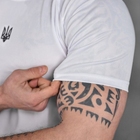 Чоловіча потовідвідна Футболка з вишивкою Герб України біла розмір M - зображення 6