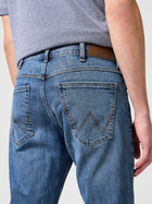 Męskie jeansy Wrangler 112125979 34/34 Niebieskie (5400852557496) - obraz 5