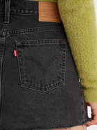 Spódnica jeansowa damska krótka Levi's Icon Skirt A4694-0000 30 Czarna (5401105466695) - obraz 6