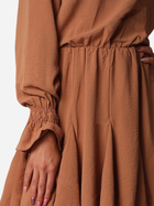 Sukienka krótka jesienna damska Ax Paris DA1645 L Camel (5063259013189) - obraz 5