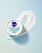 Набір косметики для догляду Nivea Fresh Soft Крем для обличчя, тіла та рук 100 мл + Гель для душу 250 мл + Дезодорант-спрей 150 мл (9005800361550) - зображення 7