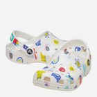 Дитячі крокси для дівчинки Crocs Classic Doodle Print Clog T 210357-94S 24-25 Білі (196265775958) - зображення 4