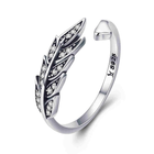 Серебряное кольцо "Перо" 54 077-10616