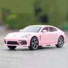 Модель автомобіля Porsche Panamera масштаб 1:32. Порш Панамера рожевого кольору